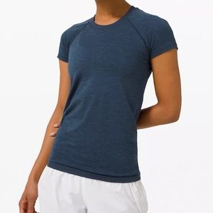 Lululemon Swiftly Tech Short Sleeve size 4